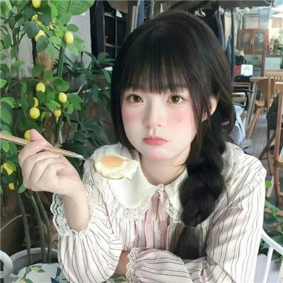 她嫁了个警察